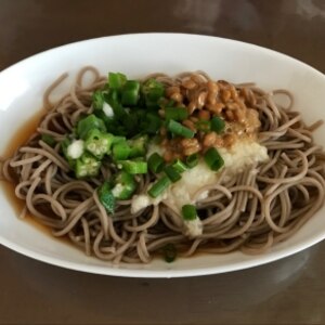 夏にぴったり！ネバネバぶっかけ蕎麦♪